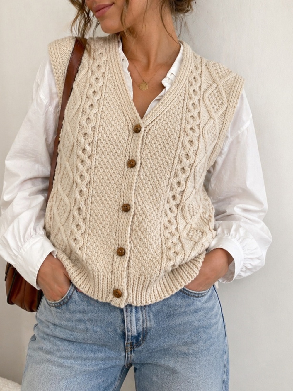Vintage Style Cable Knit Sweater Vest Cream Button Front Oversized Academia XL
